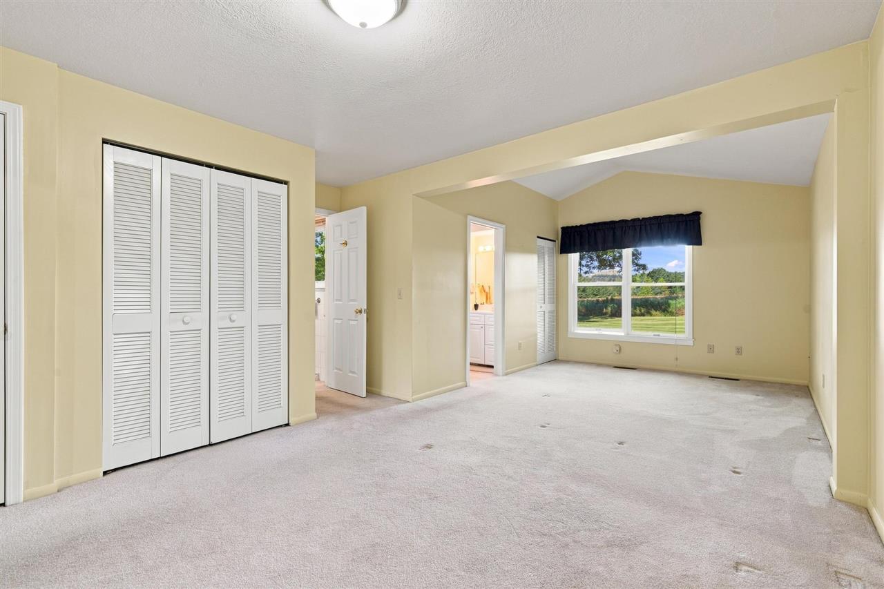 826 Surrey Lane Petoskey MI 49770