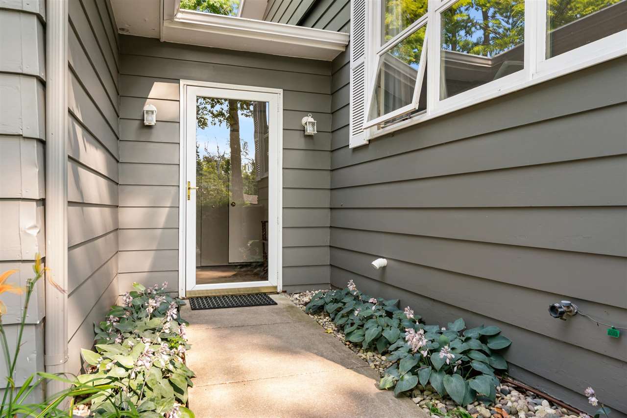 826 Surrey Lane Petoskey MI 49770