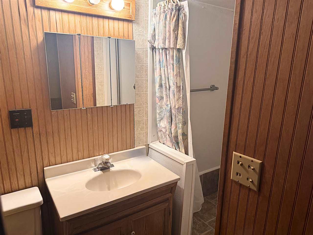 725 & 723 W Central Avenue Mackinaw City MI 49701