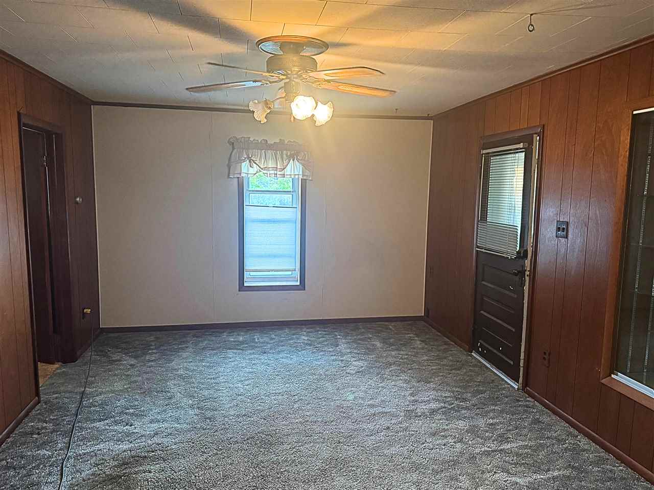 725 & 723 W Central Avenue Mackinaw City MI 49701