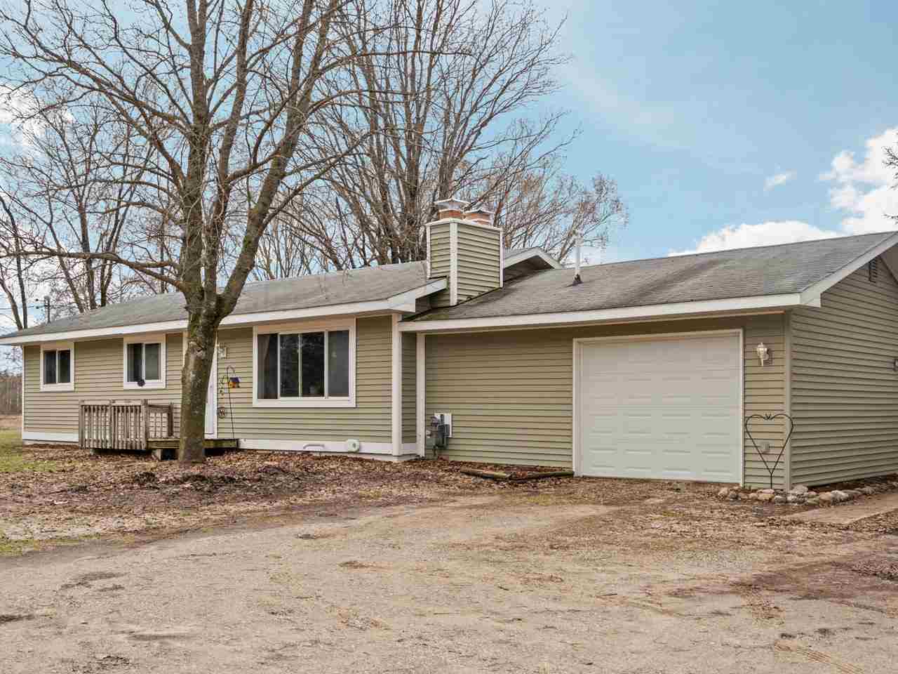 814 Maple Street East Jordan MI 49727