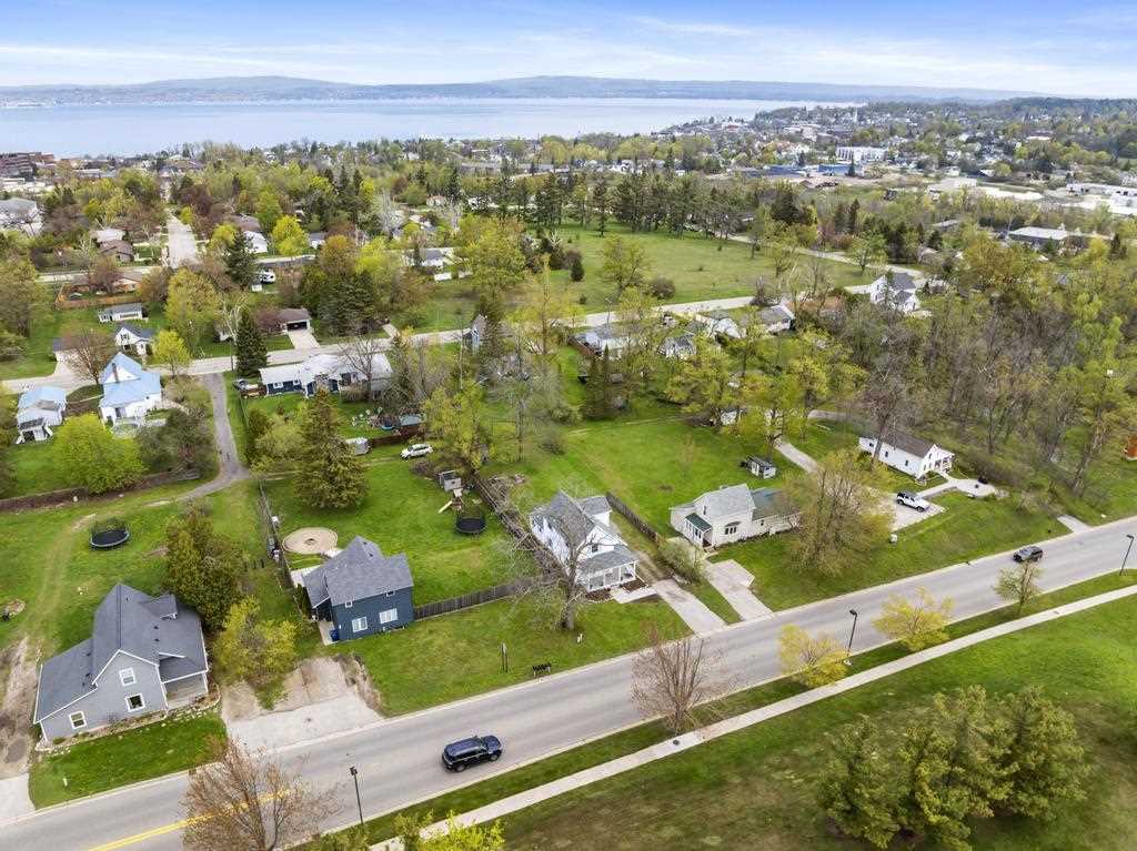 520 W Sheridan Petoskey MI 49770