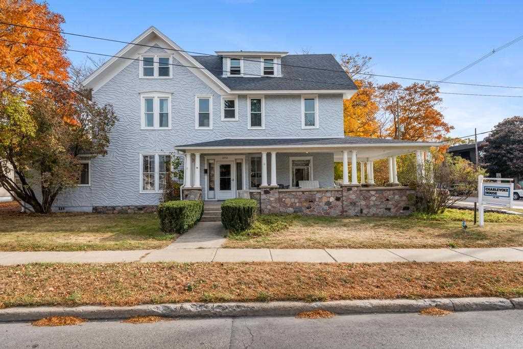 202 Michigan Avenue Charlevoix MI 49720
