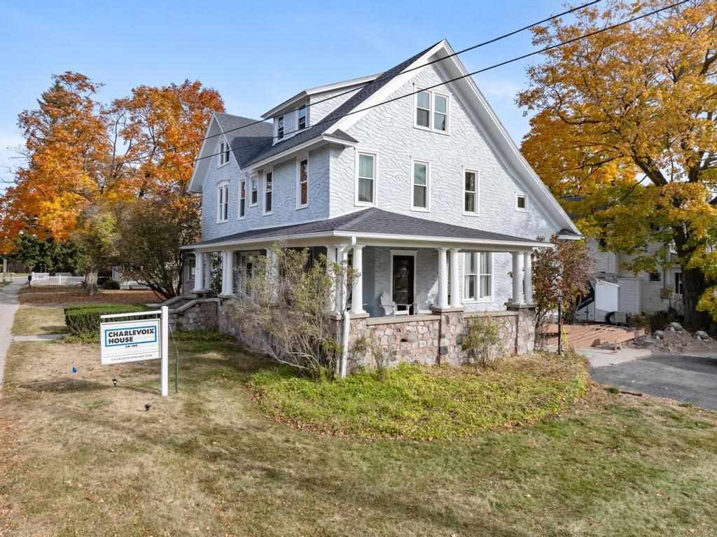 202 Michigan Avenue Charlevoix MI 49720