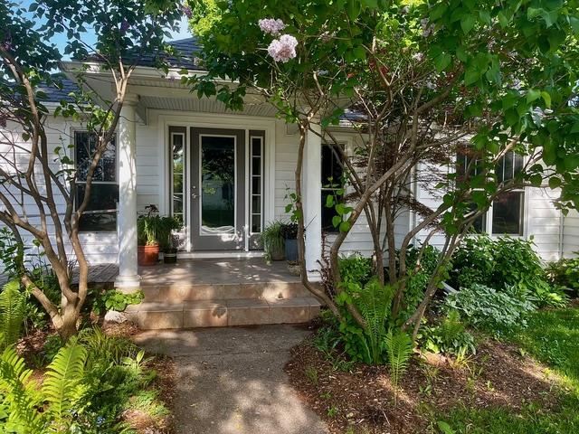907 Bridge Street Charlevoix MI 49720