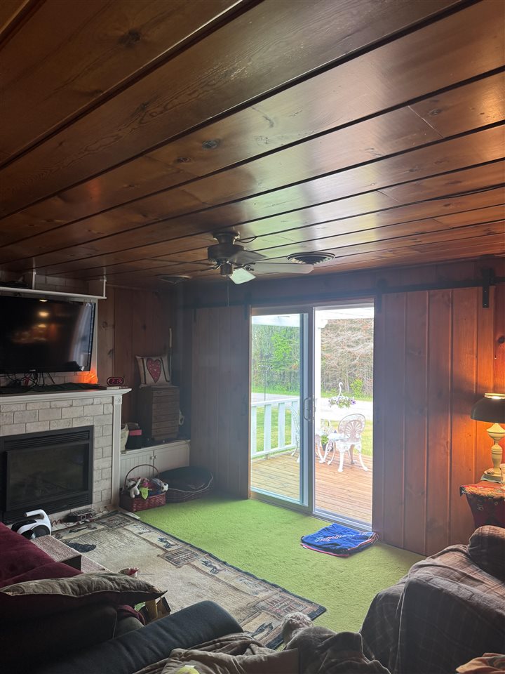 15105 Beaumont Drive Cheboygan MI 49721
