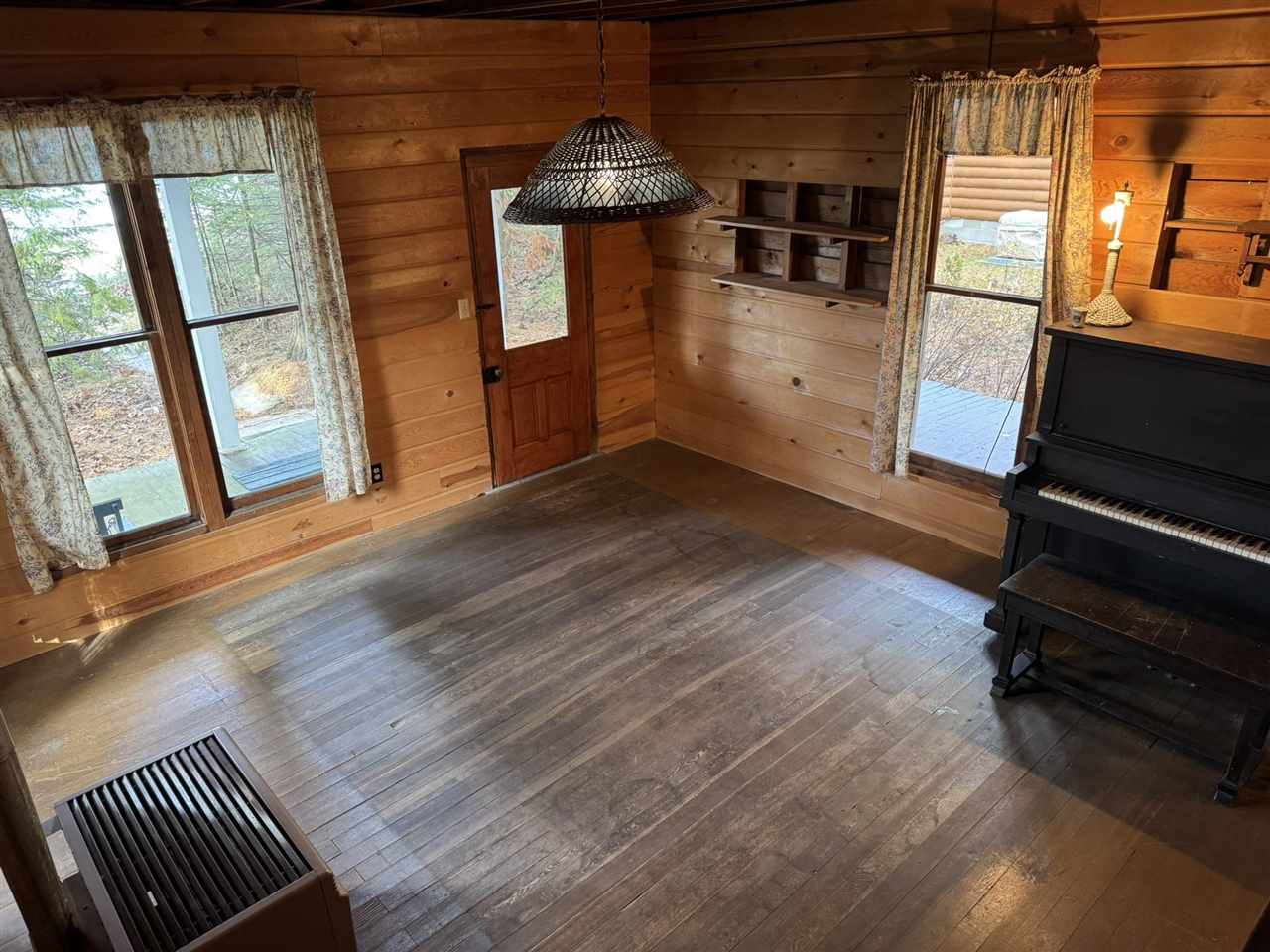 416 Lakeside Drive Mackinaw City MI 49701