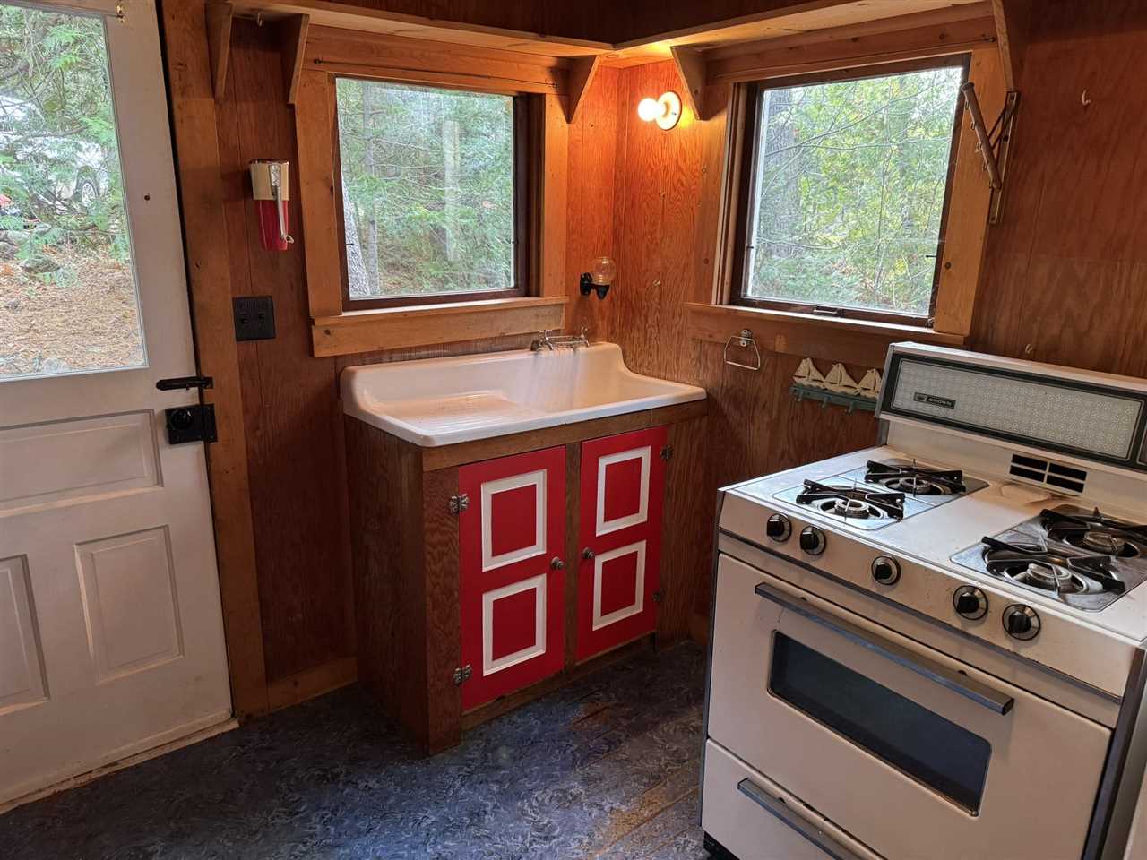 416 Lakeside Drive Mackinaw City MI 49701