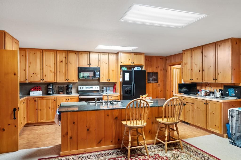 353 & 325 E Shadow Trails Road Boyne City MI 49712