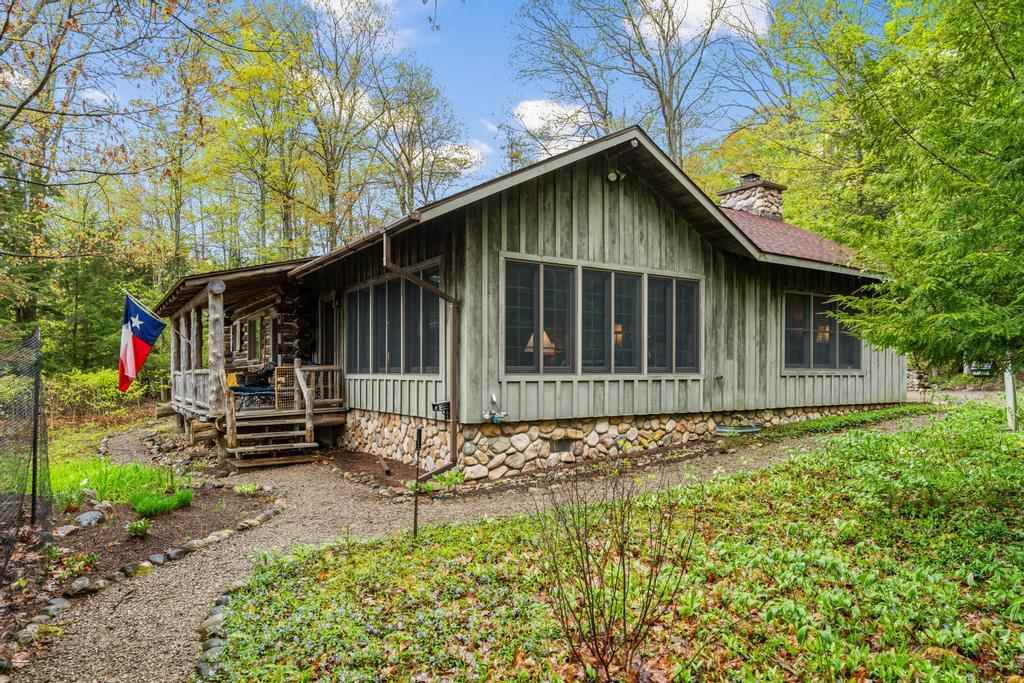 353 & 325 E Shadow Trails Road Boyne City MI 49712