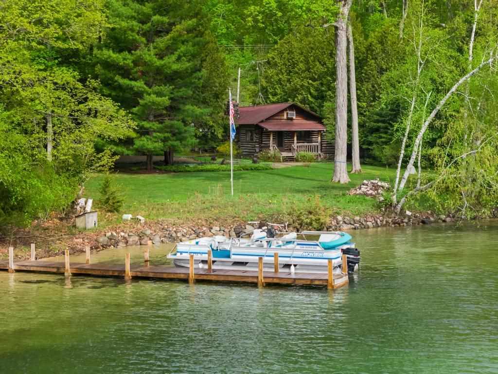 353 & 325 E Shadow Trails Road Boyne City MI 49712
