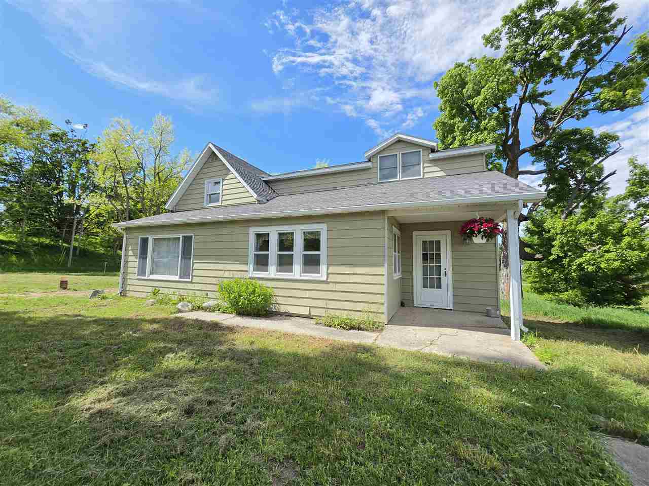 7249 S State Road Harbor Springs MI 49740