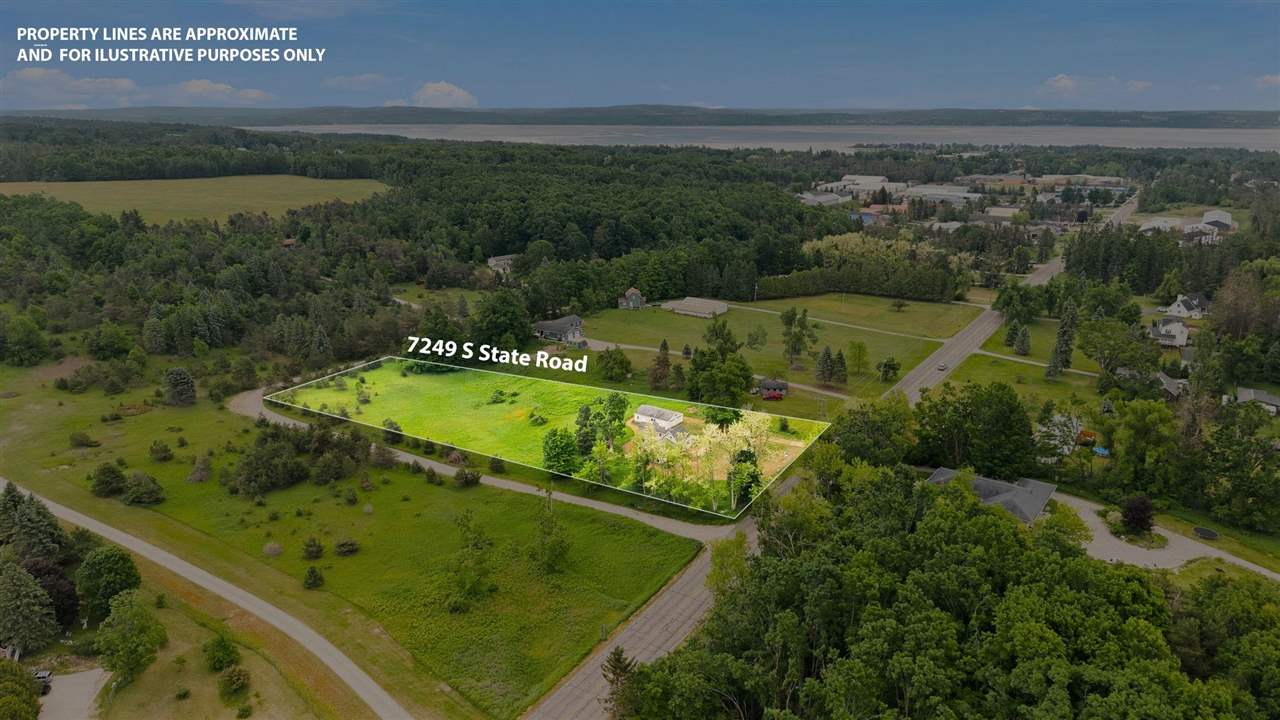 7249 S State Road Harbor Springs MI 49740