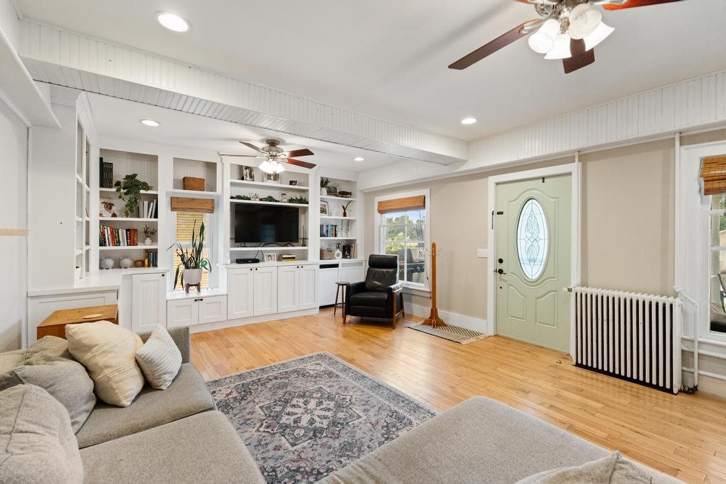 610 Grove Street Petoskey MI 49770