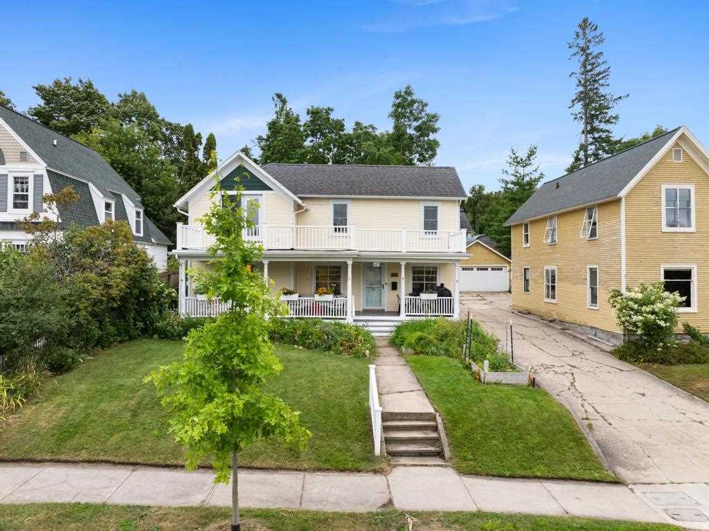 610 Grove Street Petoskey MI 49770