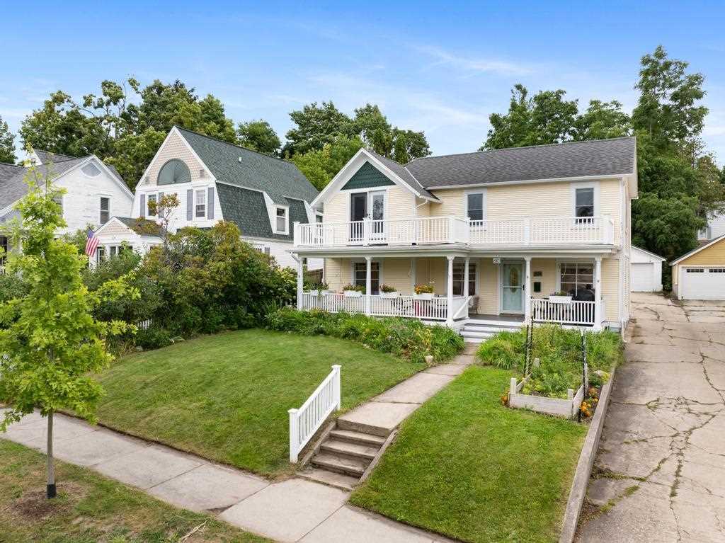 610 Grove Street Petoskey MI 49770