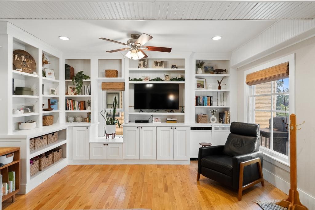 610 Grove Street Petoskey MI 49770