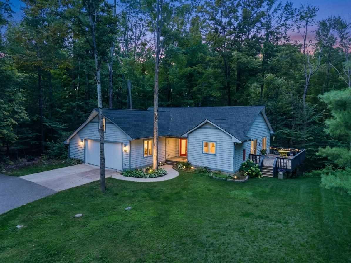 8308 Ridgeway Road Petoskey MI 49770
