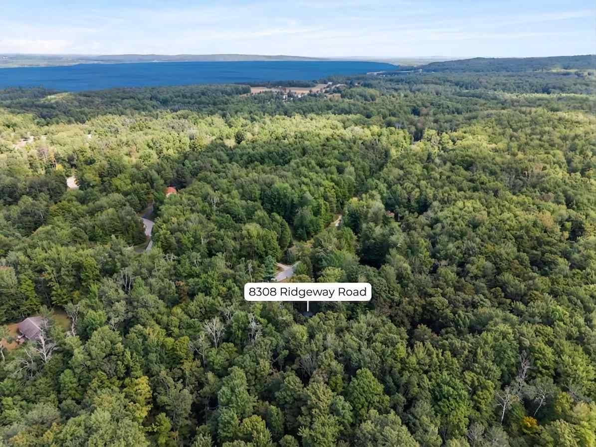 8308 Ridgeway Road Petoskey MI 49770
