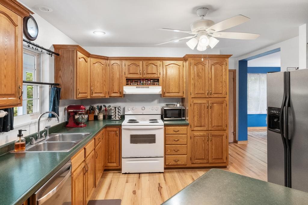 7868 Red Pine Trail Alanson MI 49706