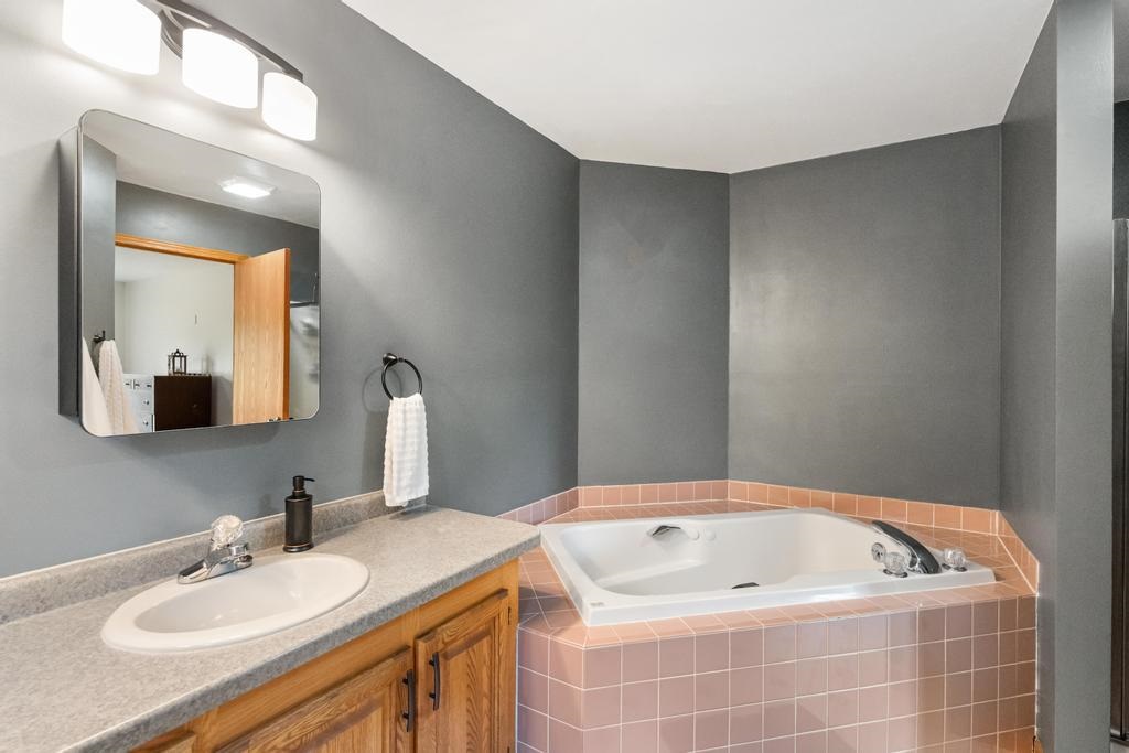 7868 Red Pine Trail Alanson MI 49706