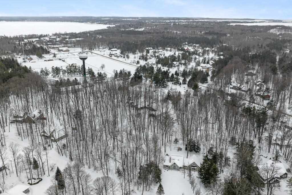 9298 Old Orchard Road Charlevoix MI 49720