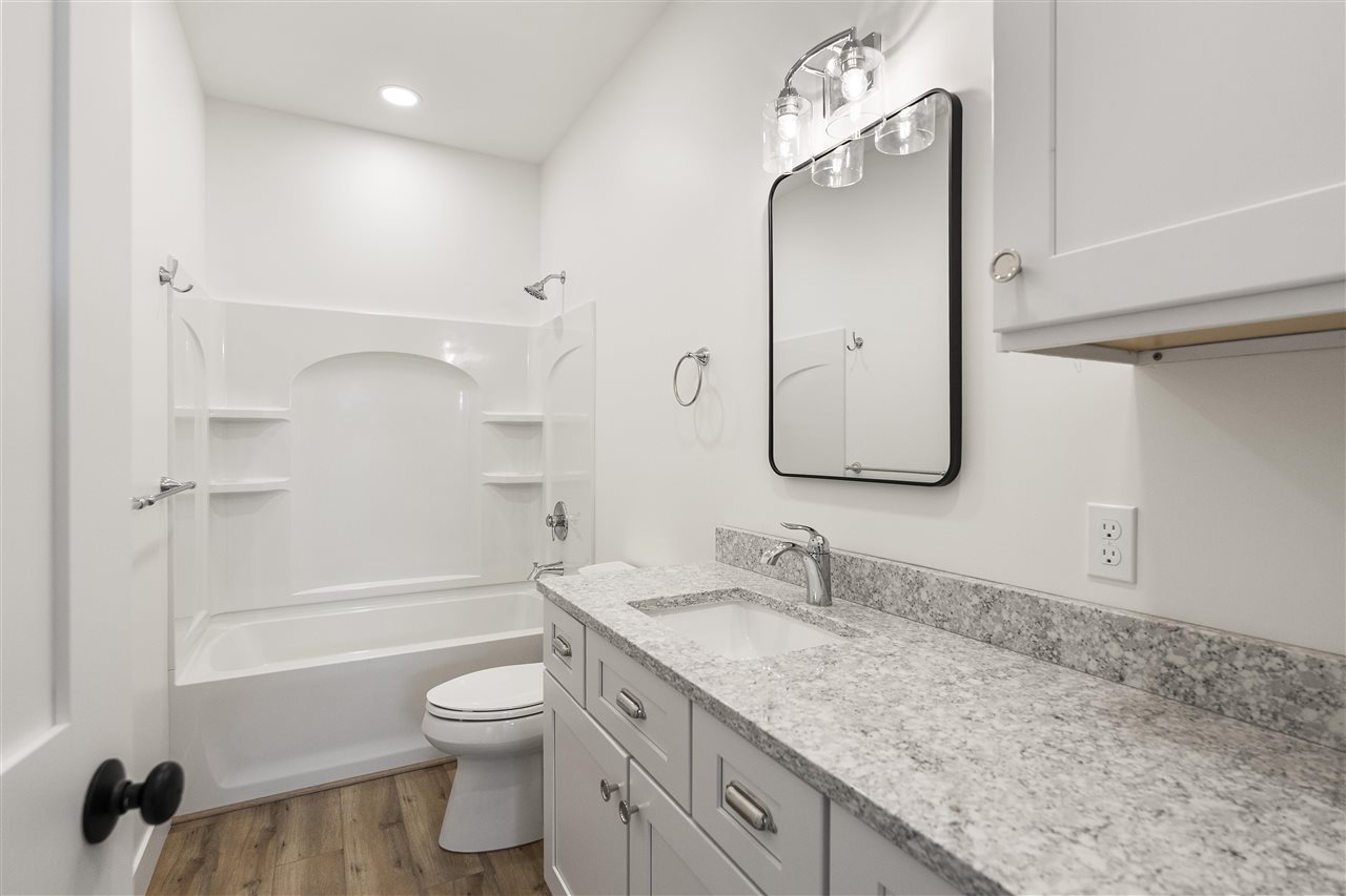 202 W Carpenter Charlevoix MI 49720