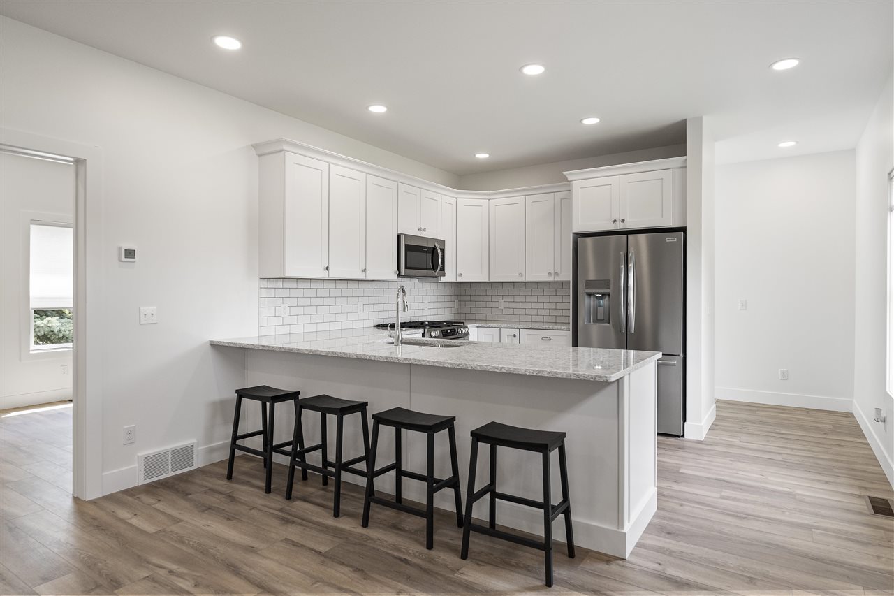 202 W Carpenter Charlevoix MI 49720