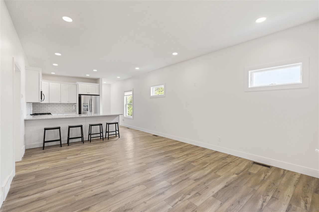 202 W Carpenter Charlevoix MI 49720