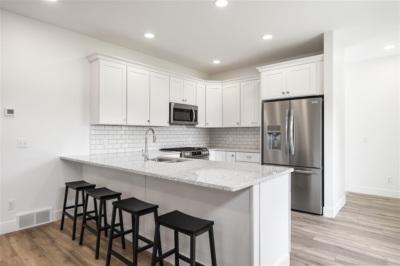 202 W Carpenter Charlevoix MI 49720