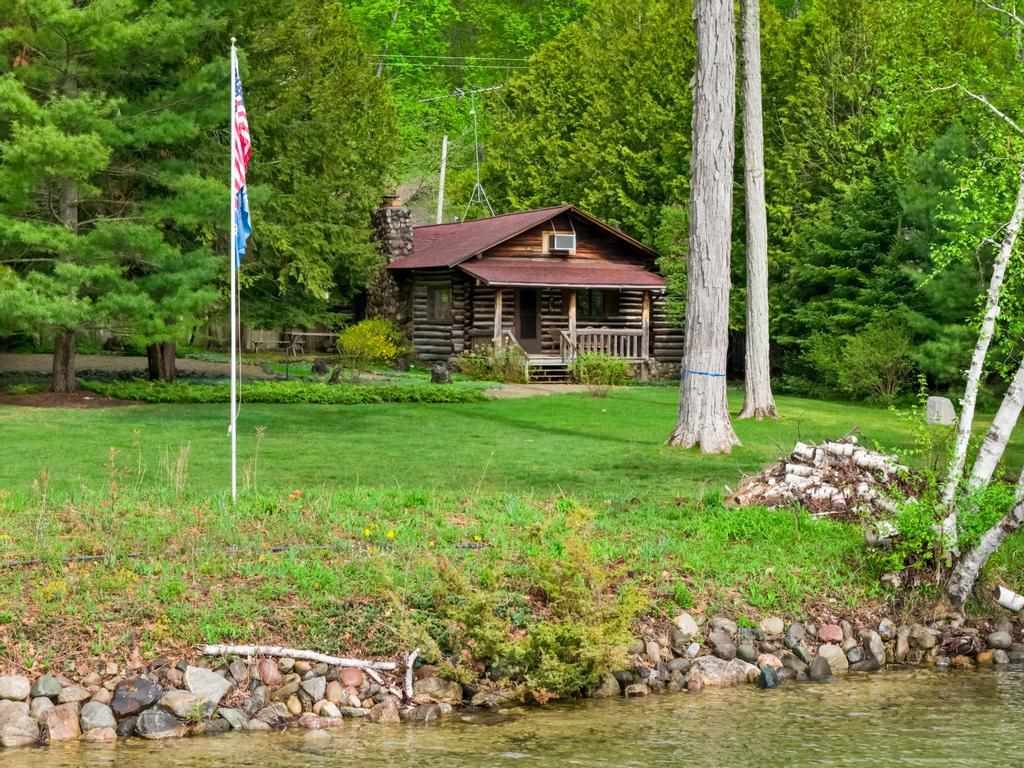 325 E Shadow Trails Road Boyne City MI 49712