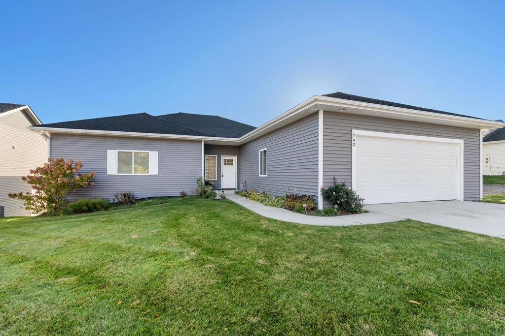 793 Maple Creek Boulevard Petoskey MI 49770