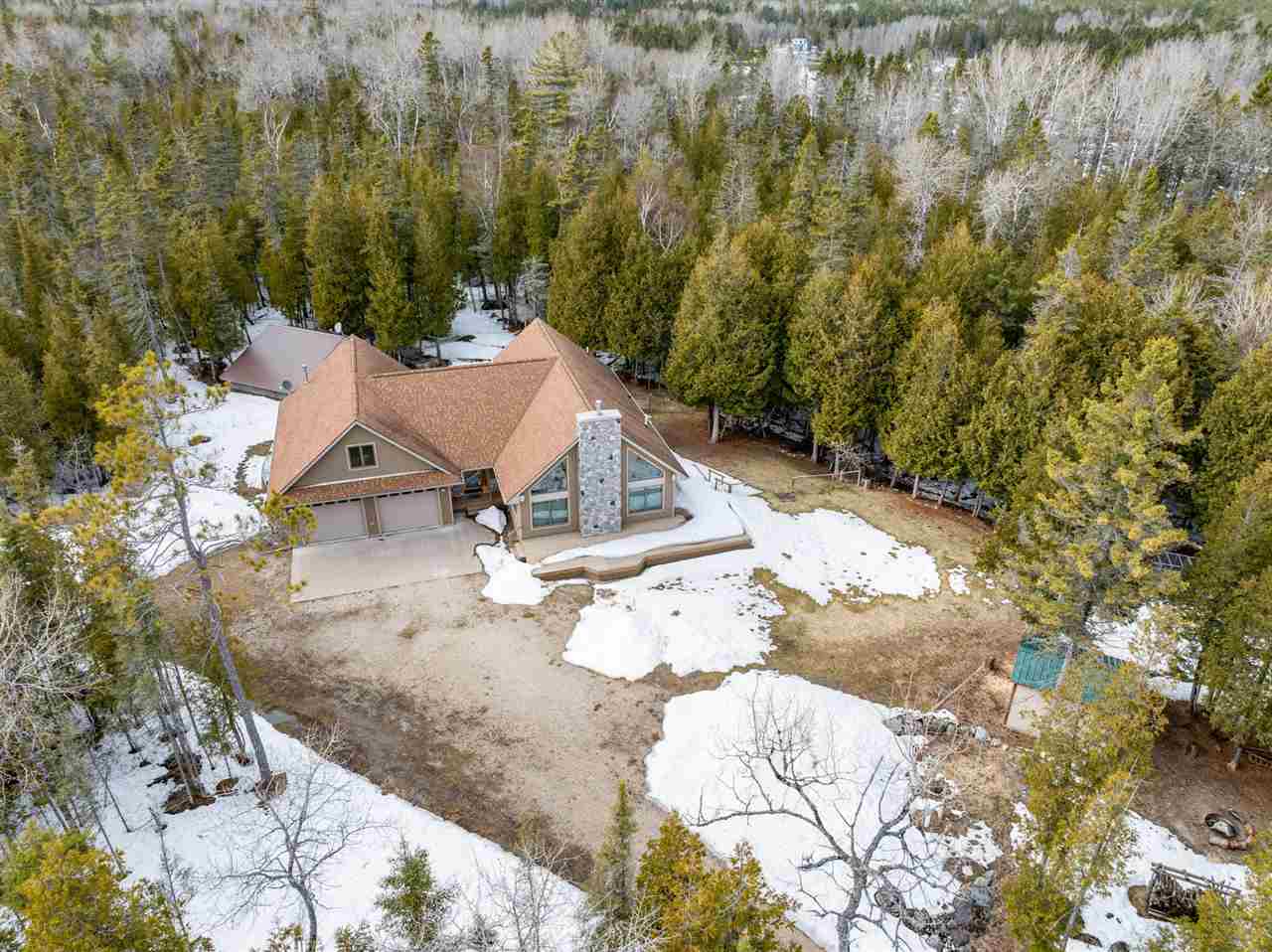 27 N 3 Mile Road Hessel MI 49745