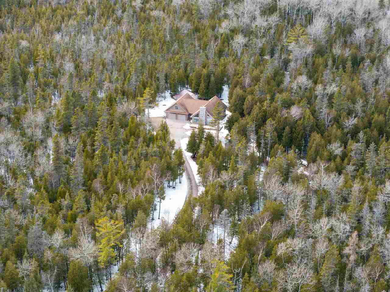 27 N 3 Mile Road Hessel MI 49745