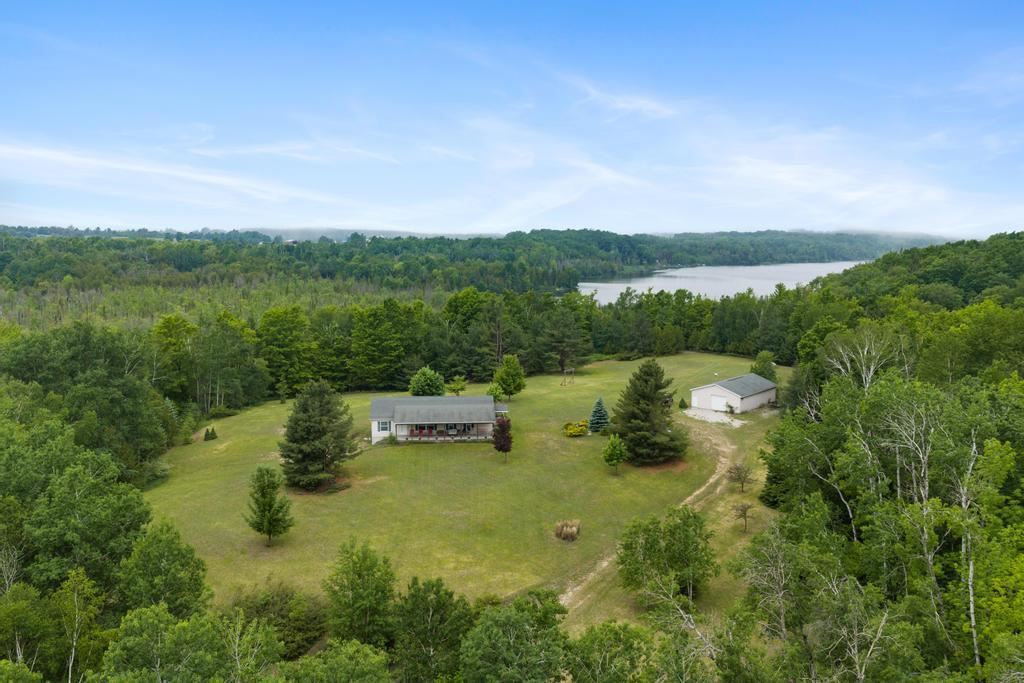 11835 Church Road Charlevoix MI 49720-0000