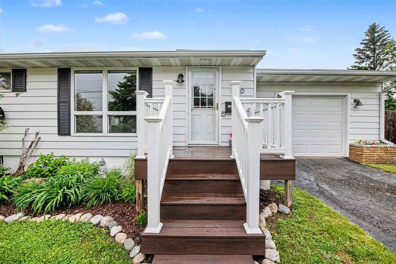 1120 Waukazoo Avenue Petoskey MI 49770