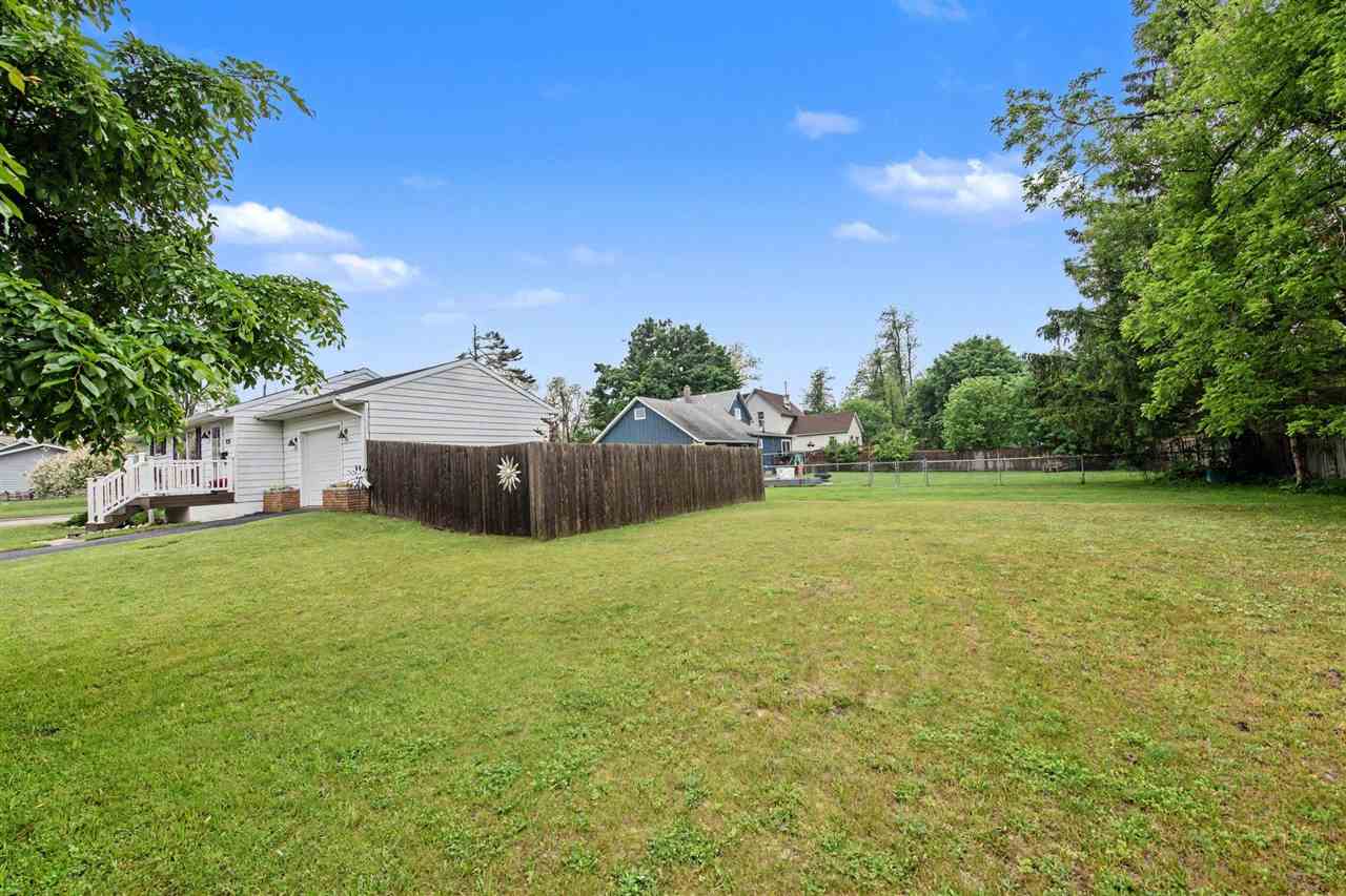1120 Waukazoo Avenue Petoskey MI 49770