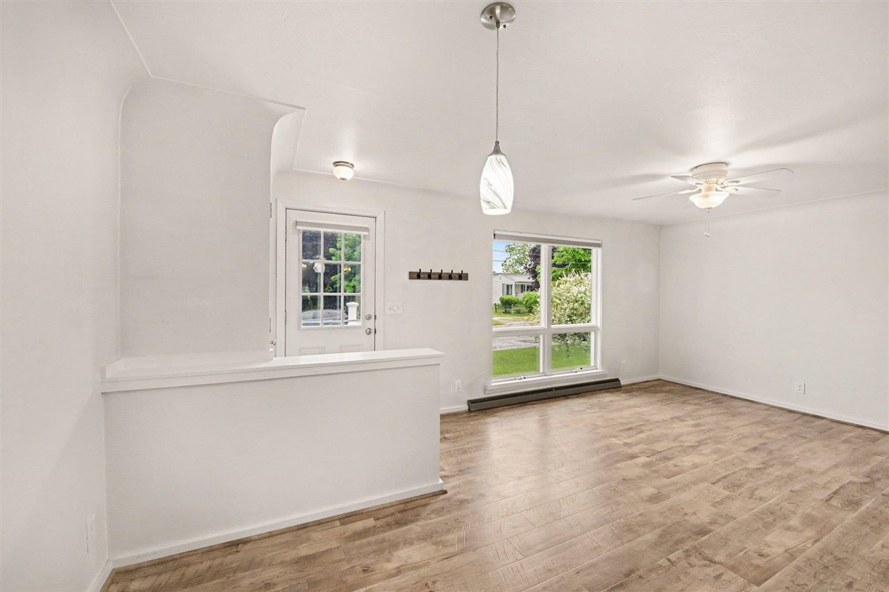 1120 Waukazoo Avenue Petoskey MI 49770