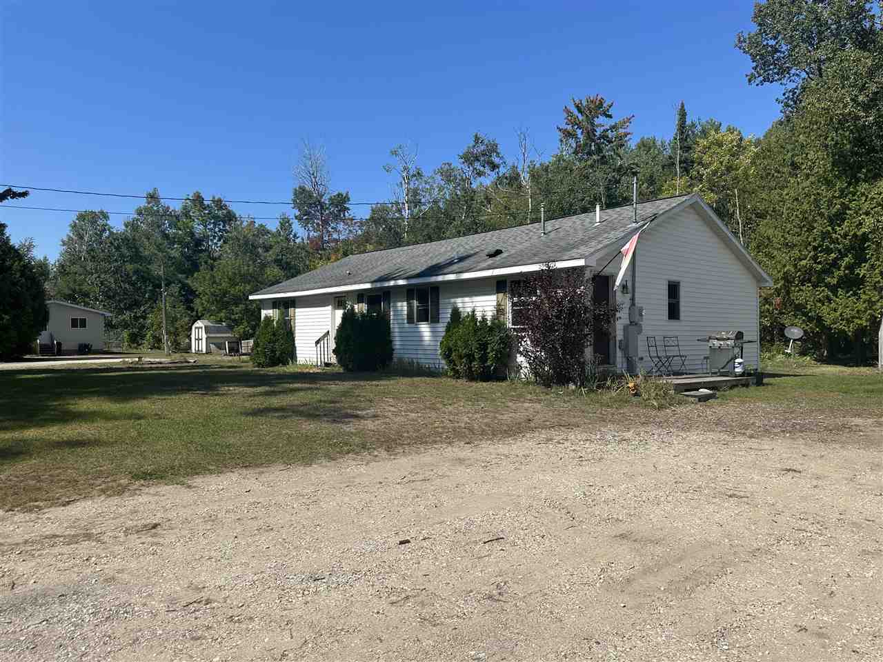 8855 Blumke Road Alanson MI 49706
