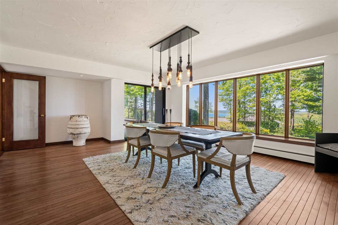 1425 Bay View Heights Drive Petoskey MI 49770
