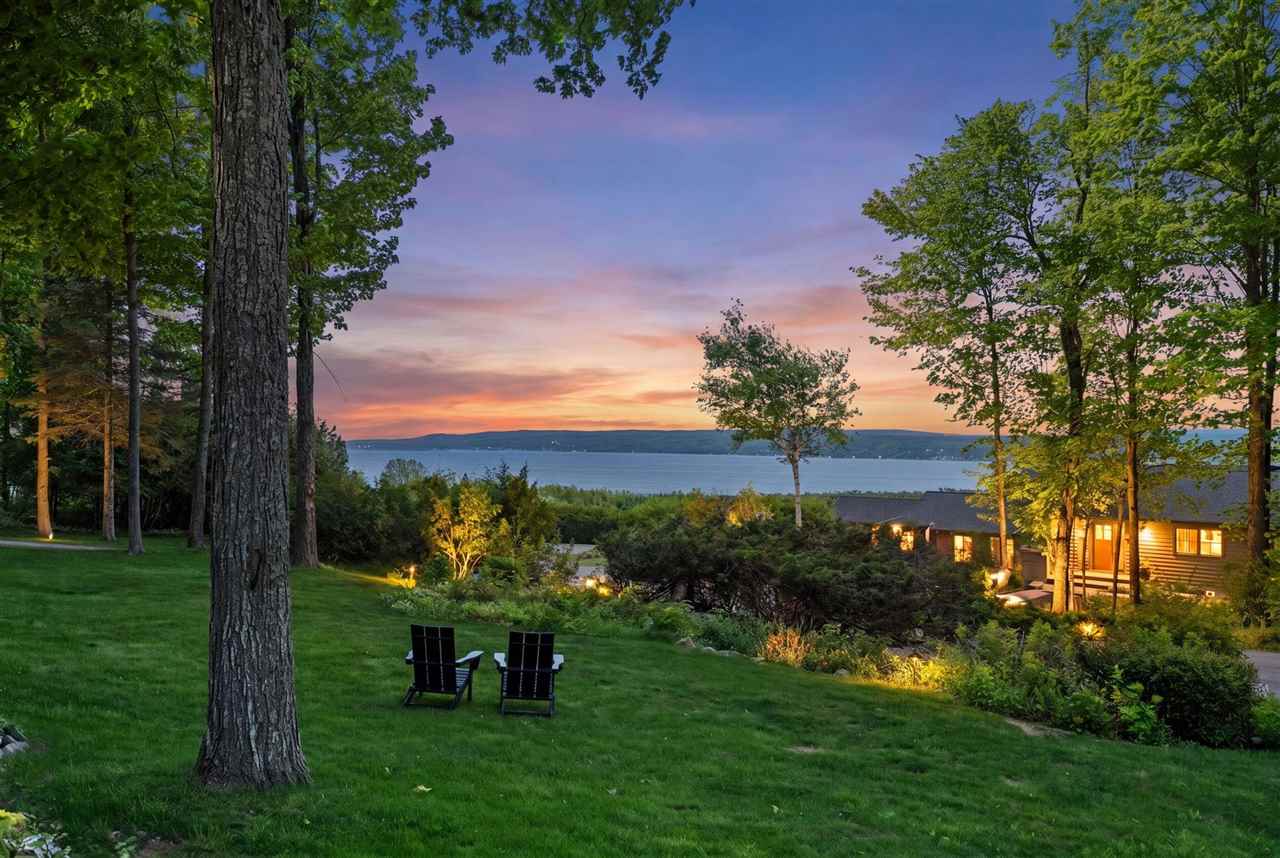 1425 Bay View Heights Drive Petoskey MI 49770