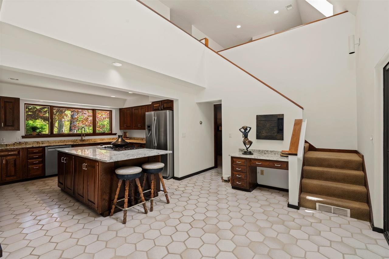 1425 Bay View Heights Drive Petoskey MI 49770