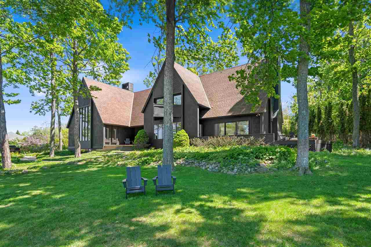 1425 Bay View Heights Drive Petoskey MI 49770