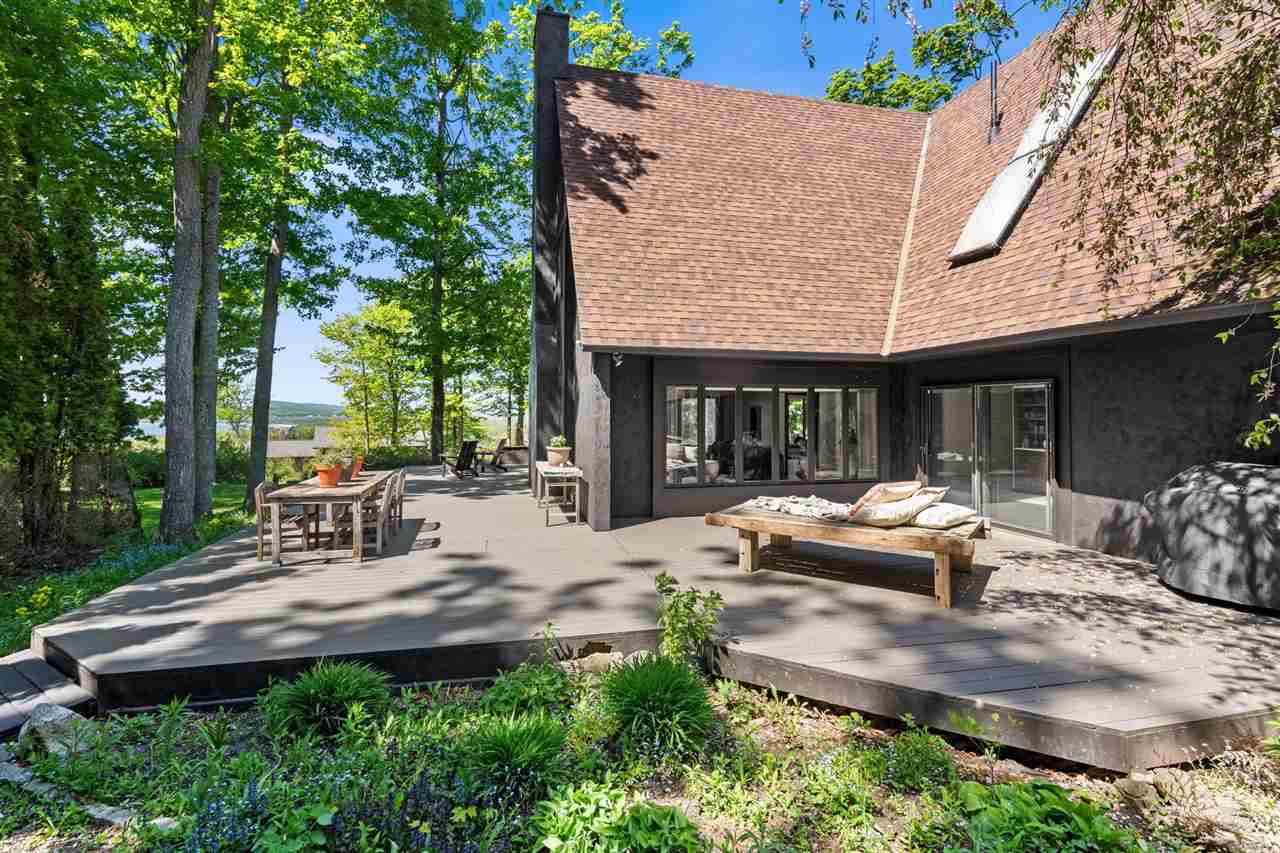 1425 Bay View Heights Drive Petoskey MI 49770
