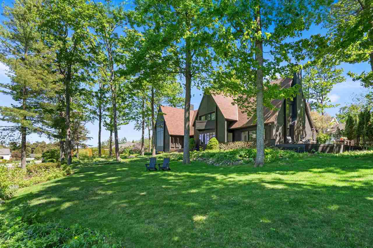 1425 Bay View Heights Drive Petoskey MI 49770