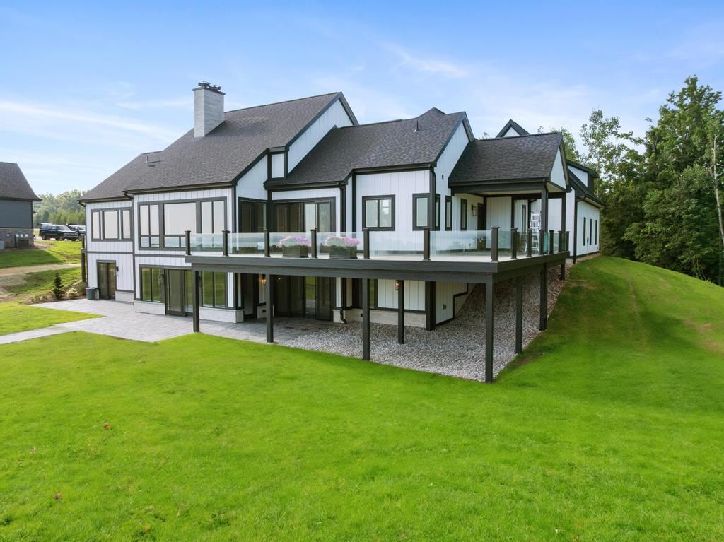 4712 Sunset View Lane Petoskey MI 49770