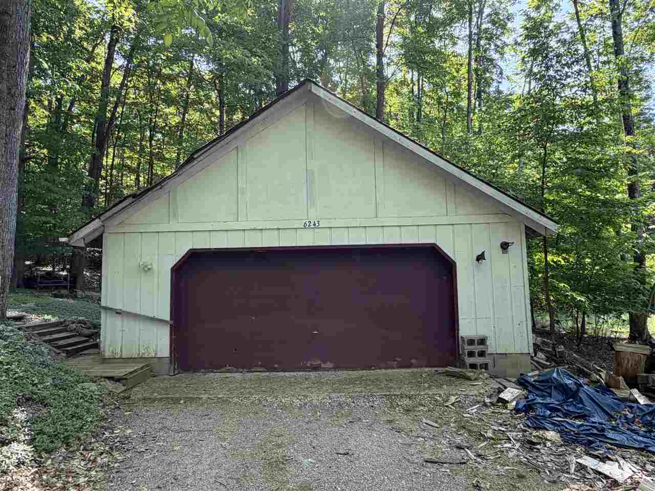 6243 Lake Grove Road Petoskey MI 49770