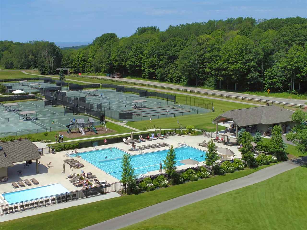 2431 Greenbriar Harbor Springs MI 49740