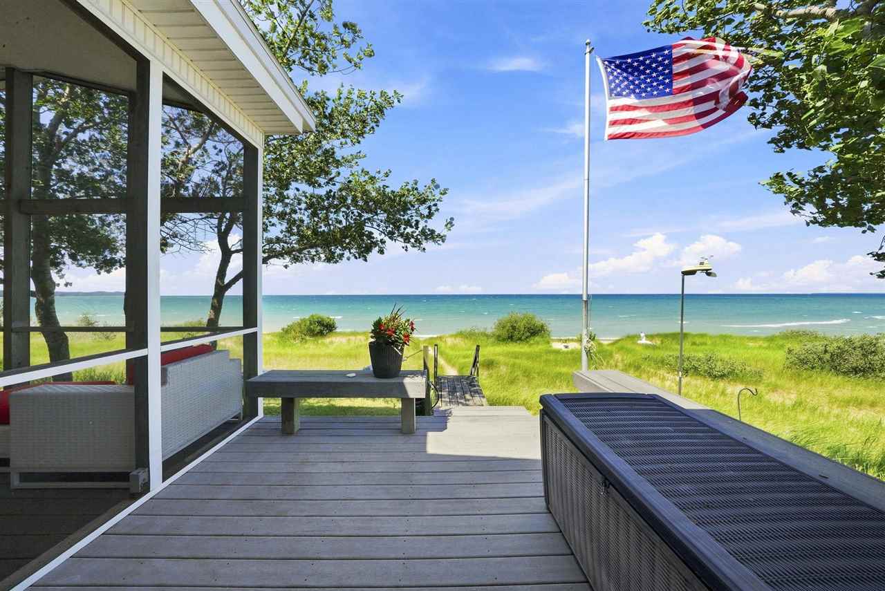 8463 Sturgeon Bay Drive Harbor Springs MI 49740