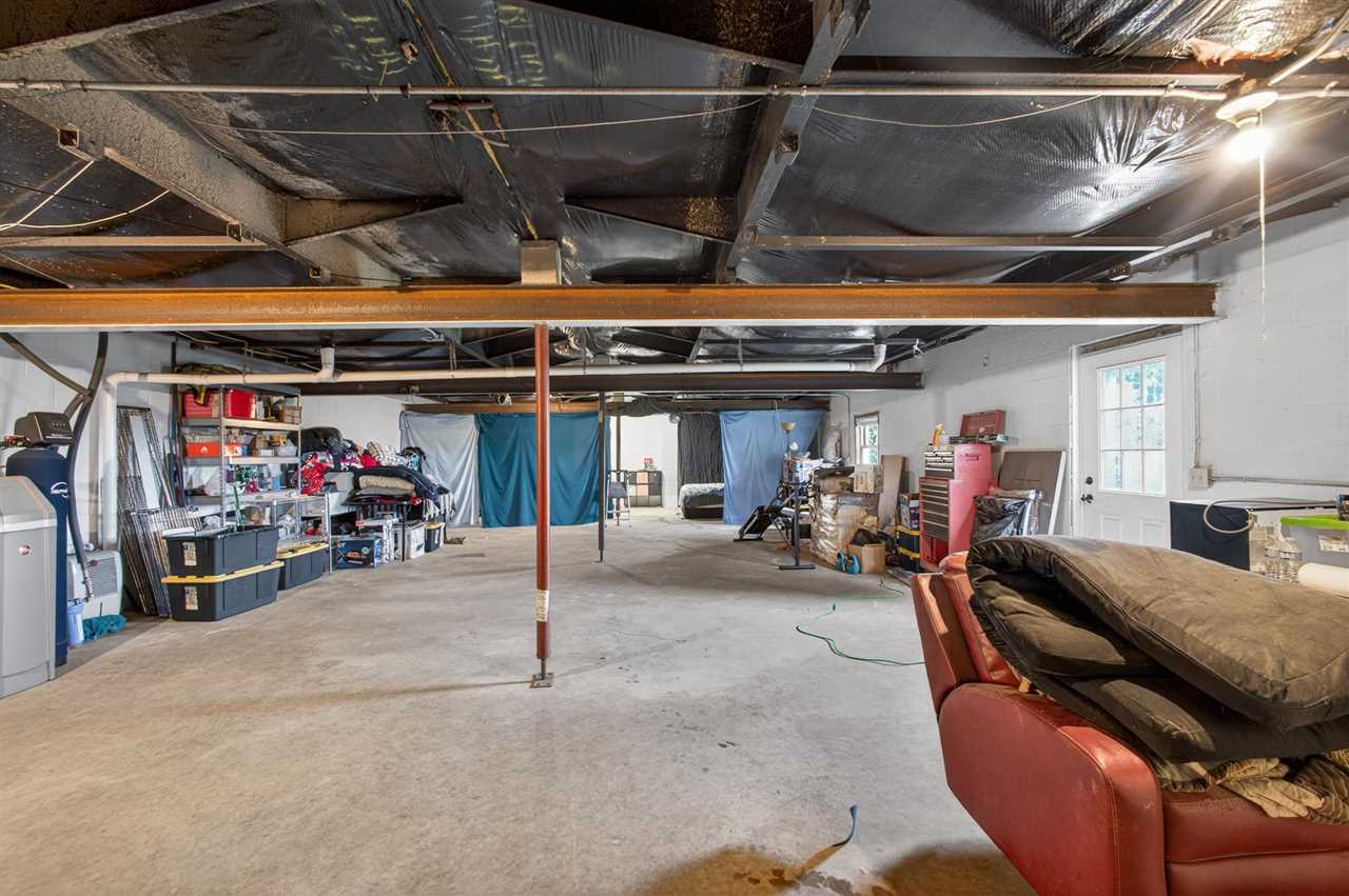 425 Knollcrest Charlevoix MI 49720